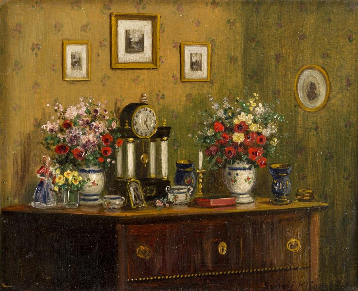 Biedermeierliche_Stube_Still_Life_on_a_Table.jpg - Stillleben auf der Kommode. (Ansicht wie in der "Biedermeierlichen Stube mit Fensterdurchblick".) Öl auf Holz,12,5 x 15,5 cm, signiert unten rechts "Rud. Klingsbögl".